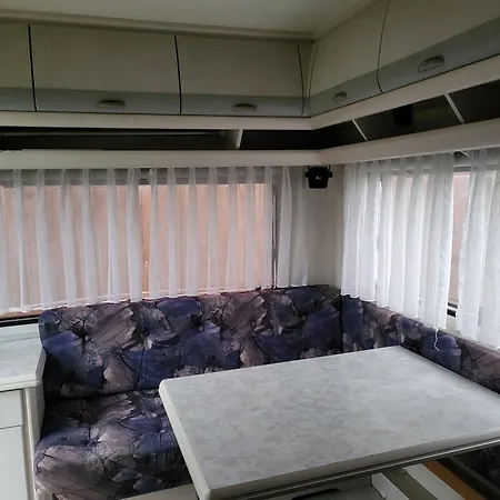Campingplads Kempovani S Vyhledem Na Hrady *