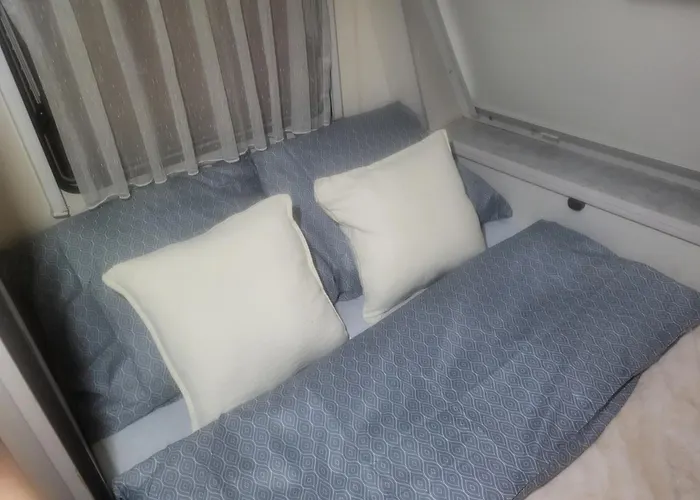 Kempování S Výhledem Na Hrady Kemp Zdice
